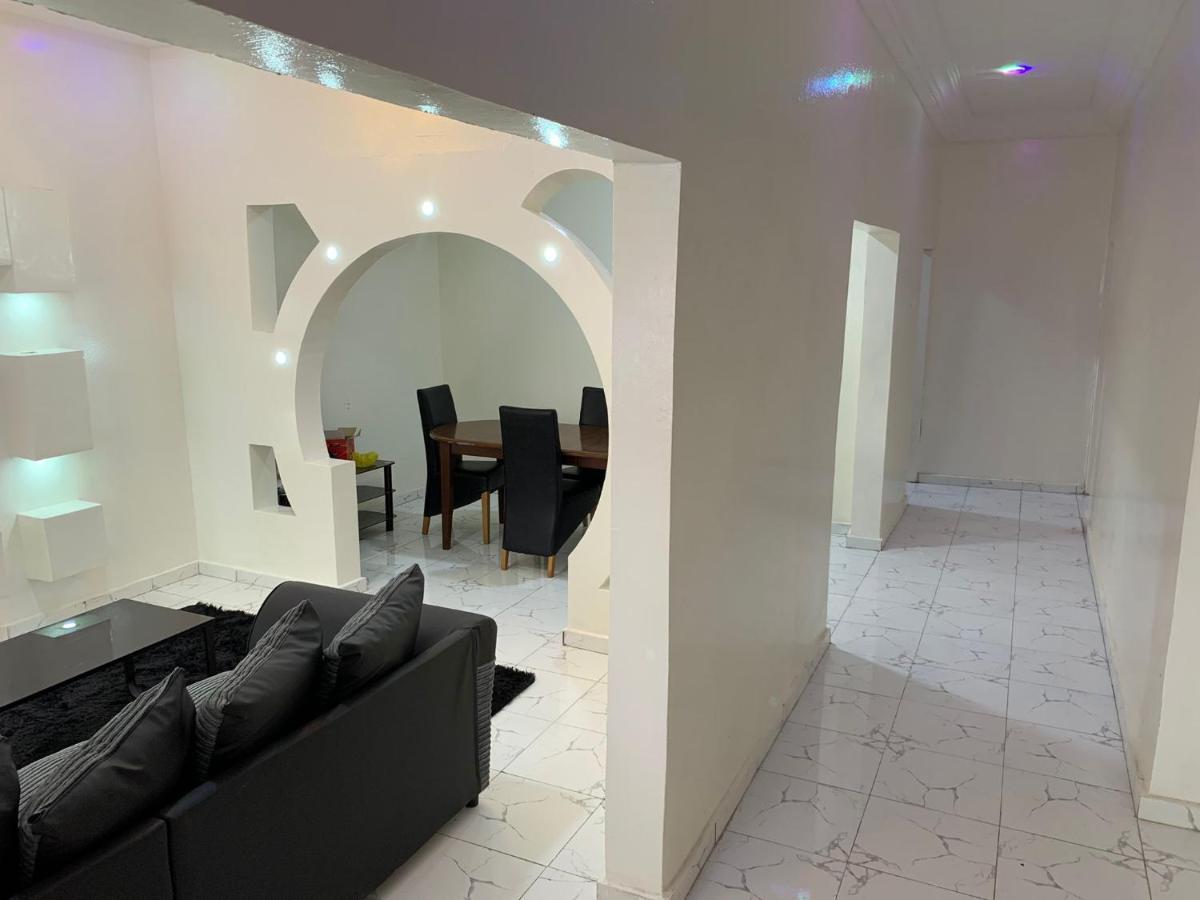 Matano Guest House Brikama Dış mekan fotoğraf